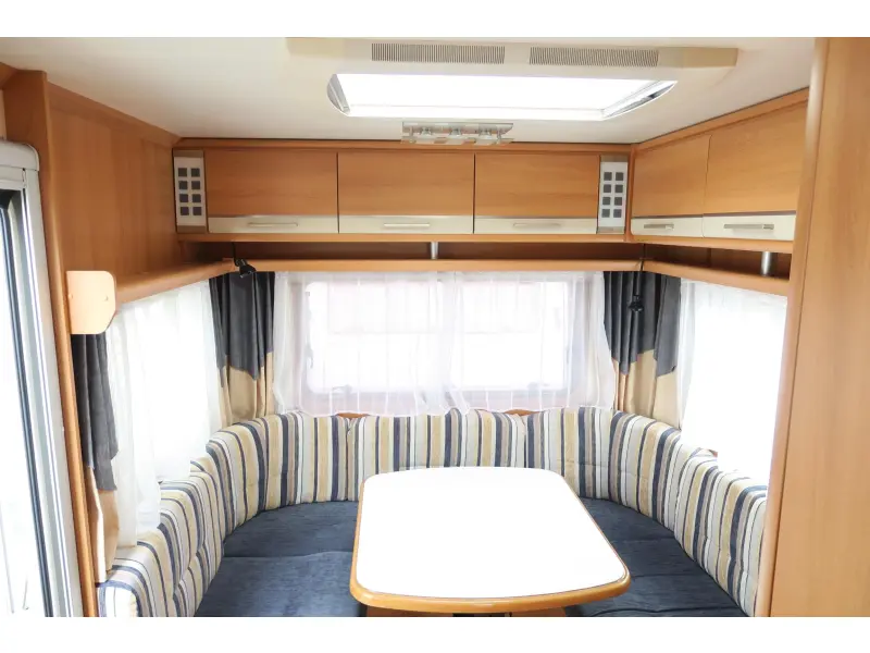 Caravelair Brasilia 440 VOORTENT+FIETSENDRAGER  foto: 5