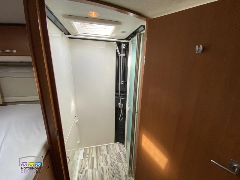 Niesmann+Bischoff Arto 64 GL | Autocaravana NL 1er Propietario foto: 17