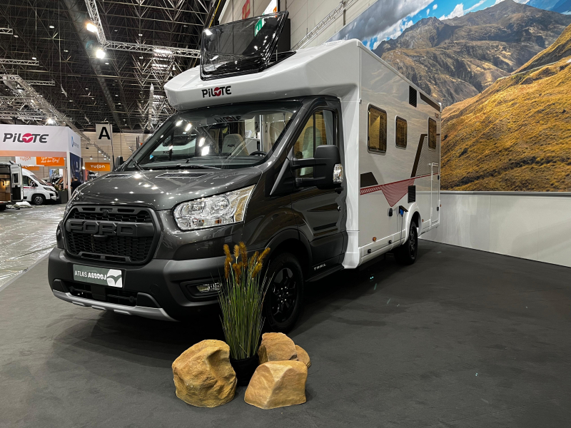 Pilote Atlas A690GJ Camper, Lengtebedden  foto: 1