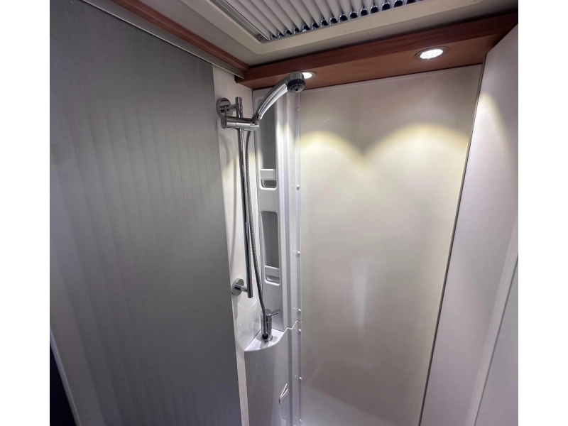 Hymer Exsis-I 578 Automatik Foto: 9