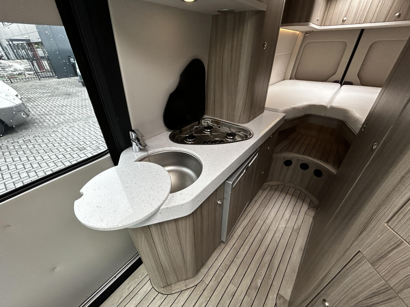 Volkswagen Crafter Enkele-bedden/zeer-uniek  foto: 11