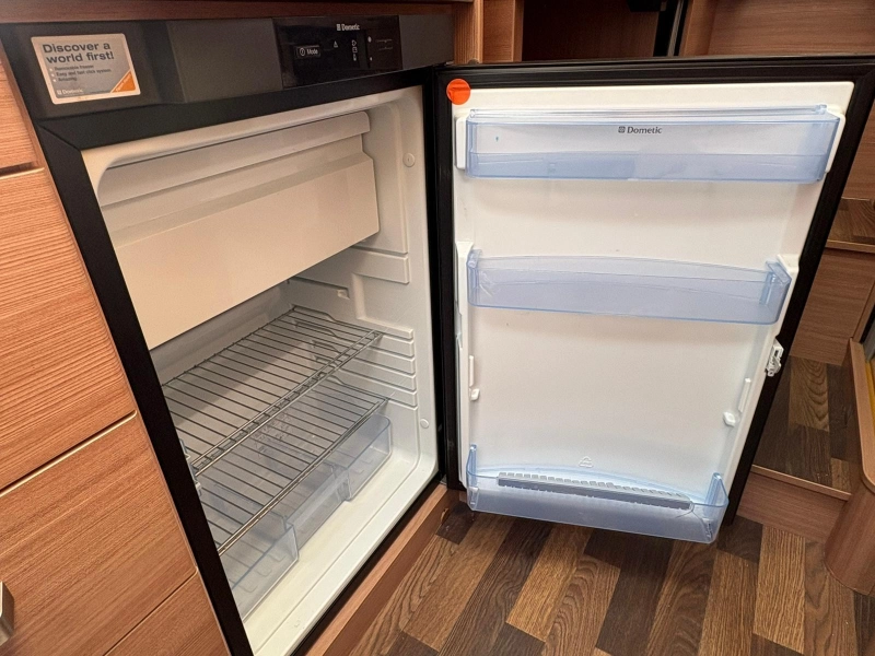 Knaus Sky TI 650 MEG Enkele bedden,Airco,130PK  foto: 14