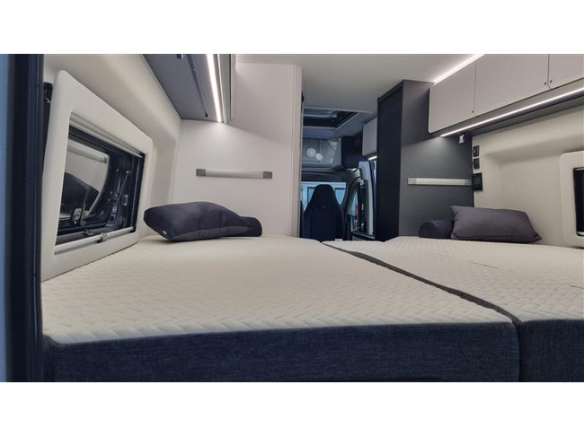 Adria Twin Supreme 640 SLB Foto: 13