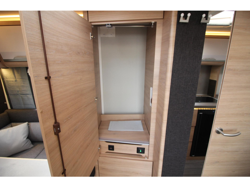 Knaus Sudwind Black Selection 500 EU Enkele bedden & rondzit!  foto: 16