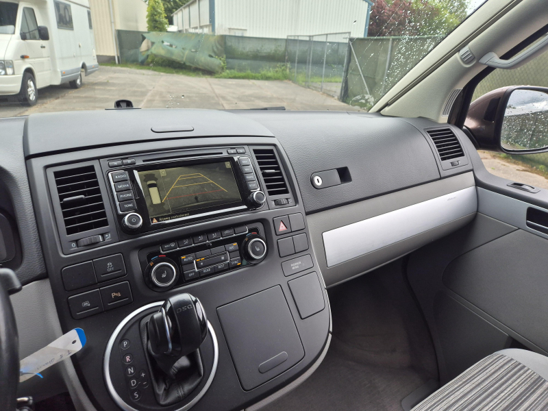 Volkswagen T5 California 180 DSG Foto: 11