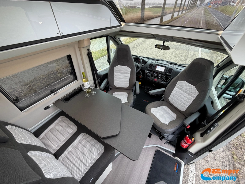 Adria Twin Supreme 640 SLB Lengte bedden  foto: 2