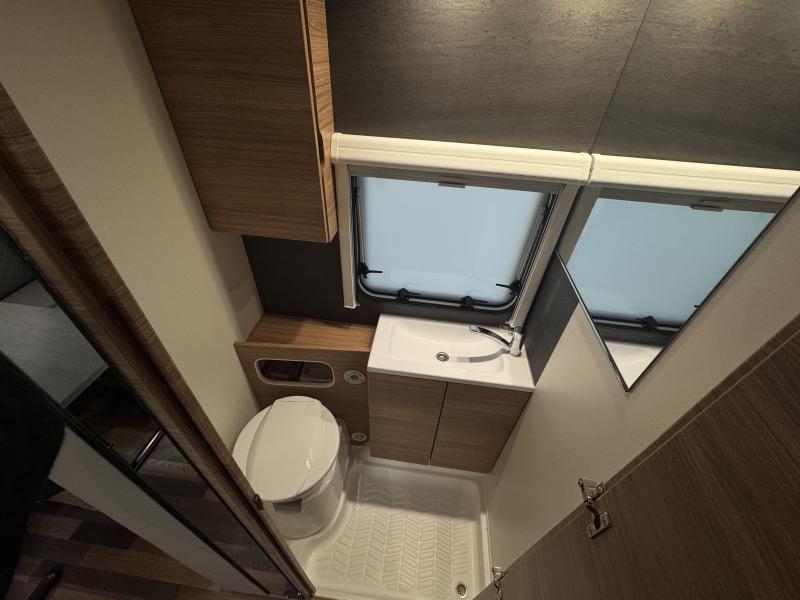 Weinsberg CaraOne Edition HOT 480 EU enkele bedden | A69  foto: 12