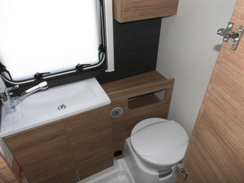 Weinsberg CaraOne 390 PUH Pop-top bed, mover! photo: 7