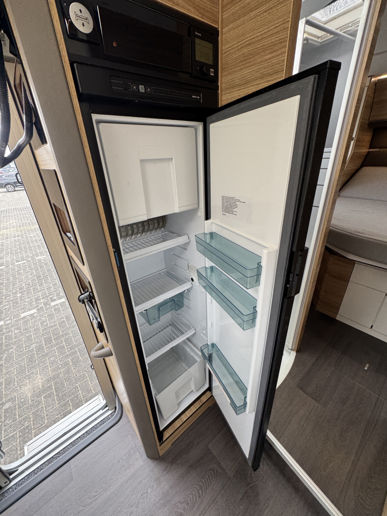 Adria Sonic Plus I 700 DC Foto: 15