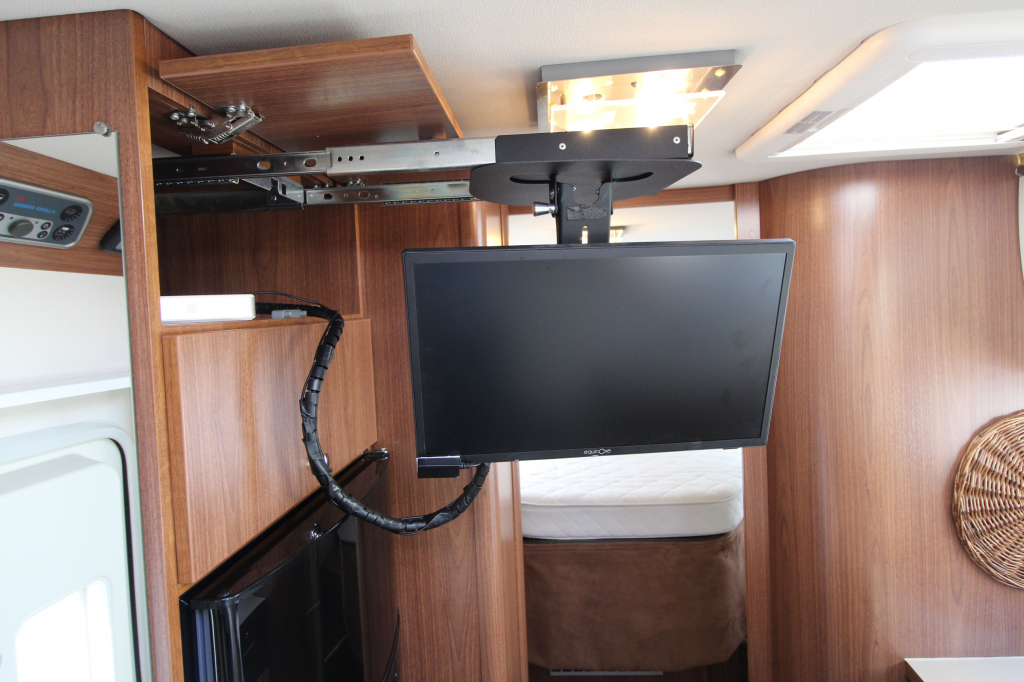 Euramobil Integra line 720 QB photo : 7