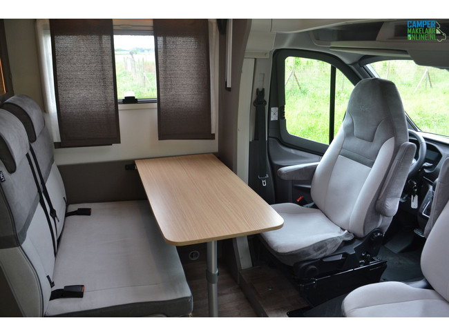 LMC Tourer Lift 664G foto: 20