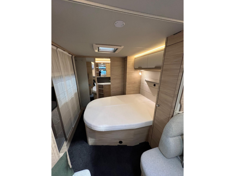Knaus Sudwind 650 PXB queensbed, bomvol opties  foto: 18
