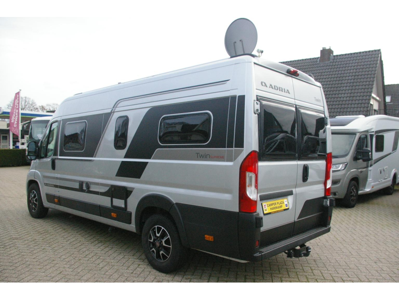 Adria Twin Supreme 640 SLB Enkele bedden, Nieuwstaat  foto: 4