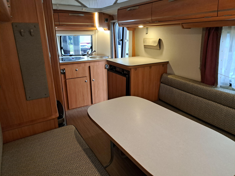Eriba Triton 420 Touring  foto: 8