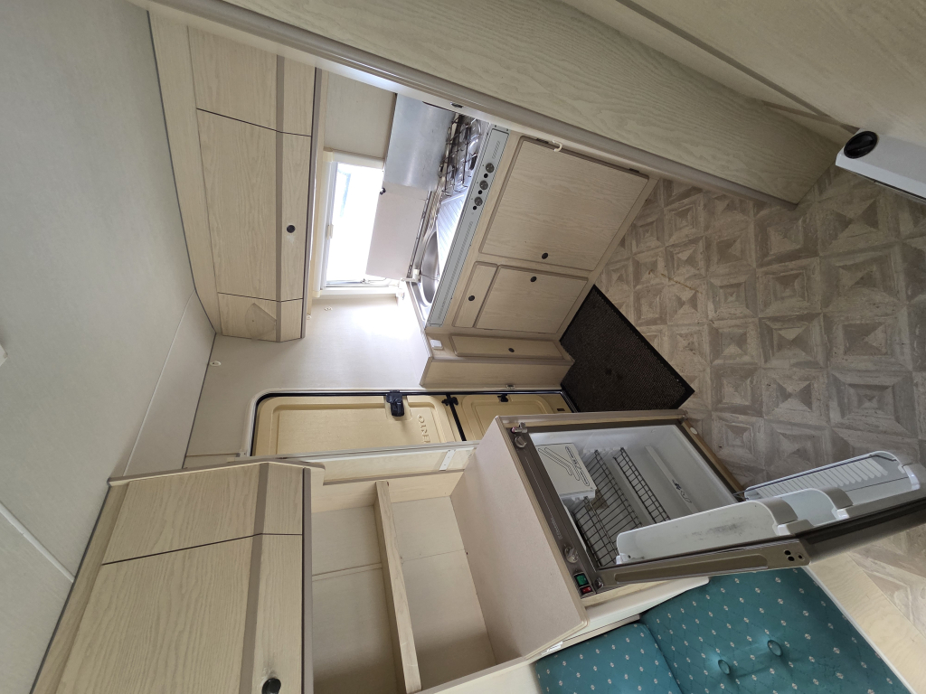 AVENTO ROYAL 395 E photo: 7