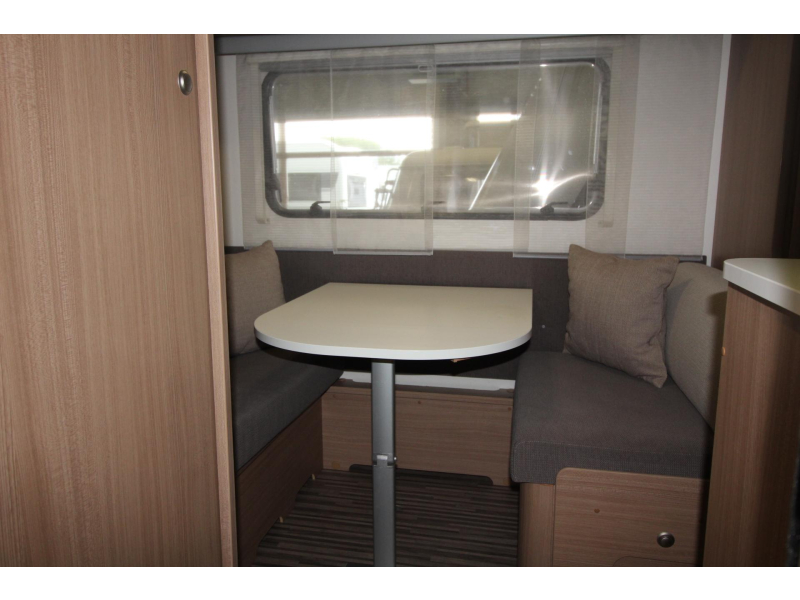 Adria Aviva Lite 390 PS Mover,Voortent,Fietsenrek  foto: 5