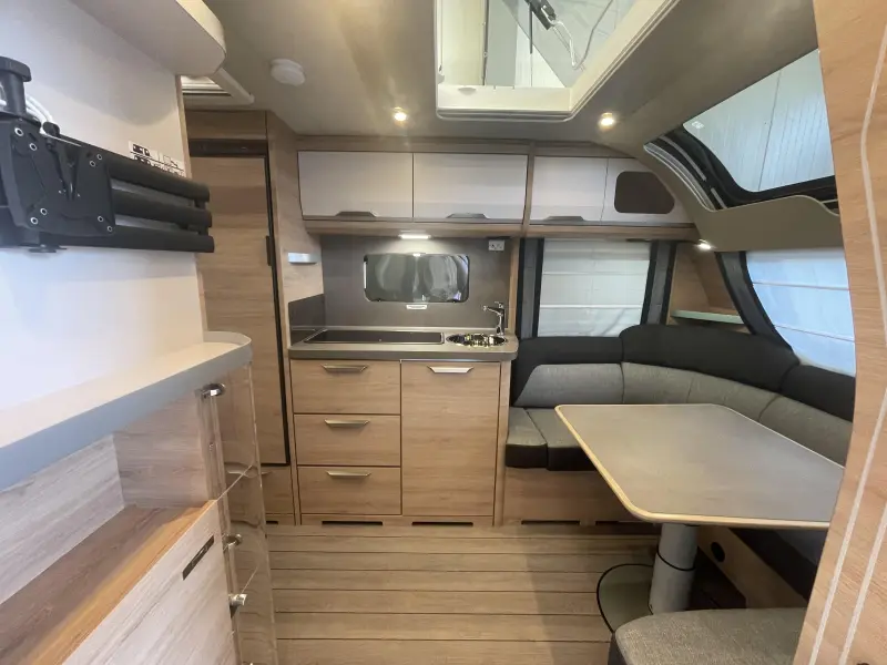 Knaus Sudwind Black Selection 540 UE +Panoraam+Vloerverwarming  foto: 3