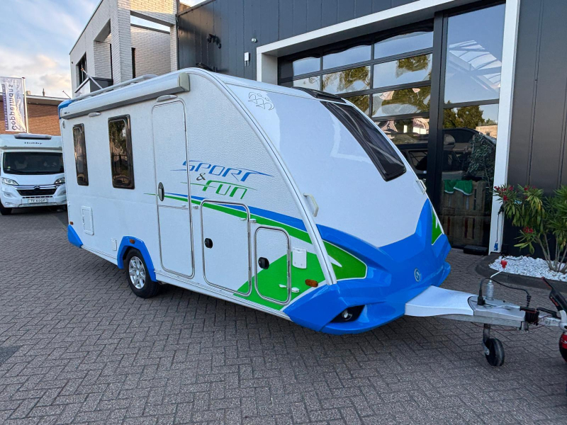 Knaus Sport and Fun 480 QL Mover Cassette awning photo: 19