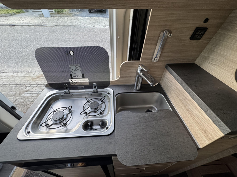 Knaus Boxstar 600 LIFE single beds & many options photo: 13