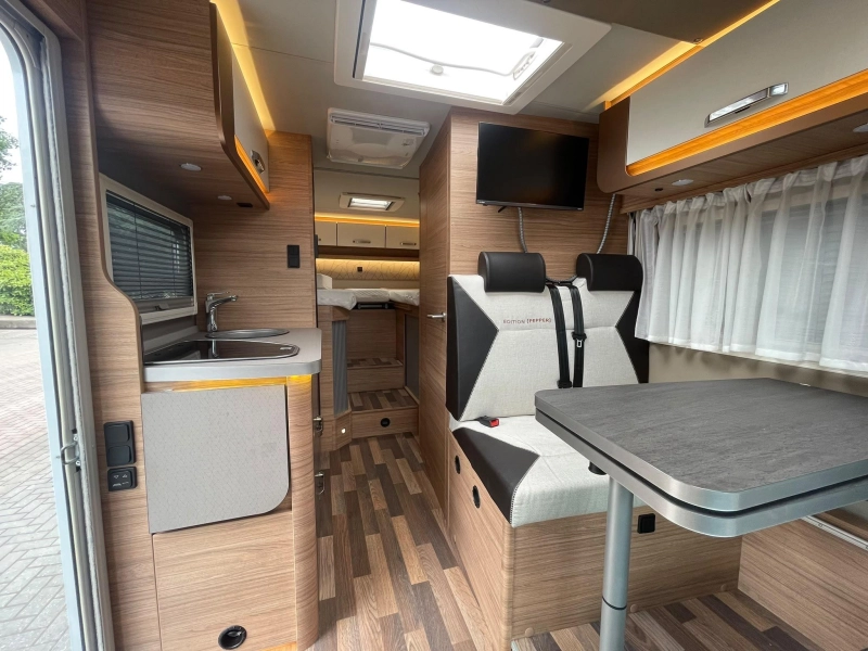 Weinsberg CaraCompact MB 640 MEG Enkele Bedden Garage 2022  foto: 16