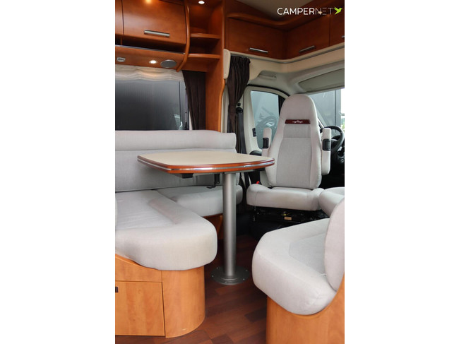 Carthago CHIC C-LINE T 4.9 150cv Multijet | Camas individuales | Inversor | Suspensi&oacute;n neum&aacute;tica | Paneles solares | Toldo | Ducha exterior | Portabicicletas foto: 5