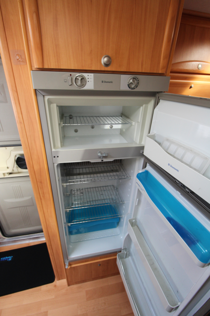 Adria Coral 650SP photo: 8
