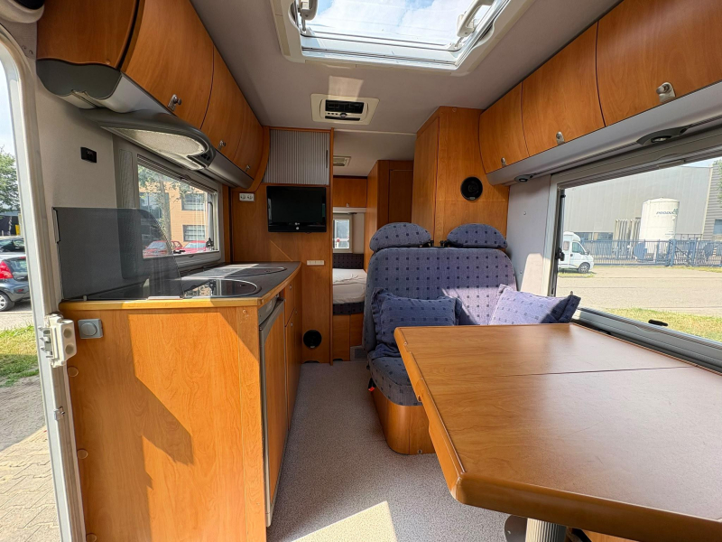 Knaus Travel-Liner 2XAirco,Cama fija,Cama abatible foto: 11