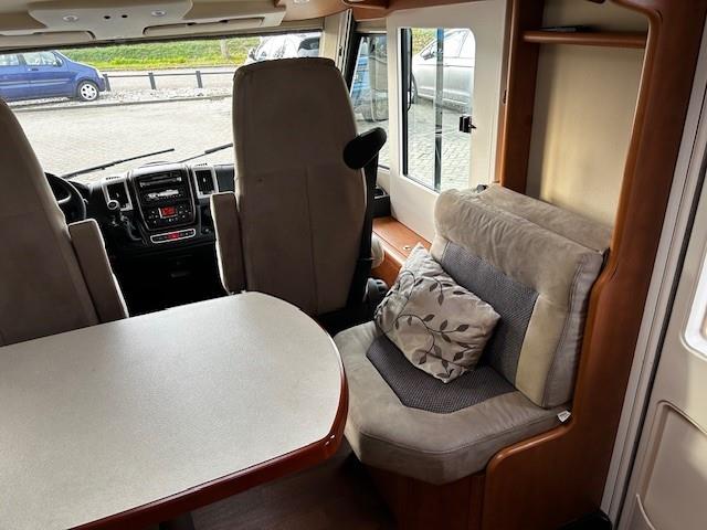 Carthago C-TOURER I 142QB | Comme neuf | 5.000km| Lit pavillon photo: 18