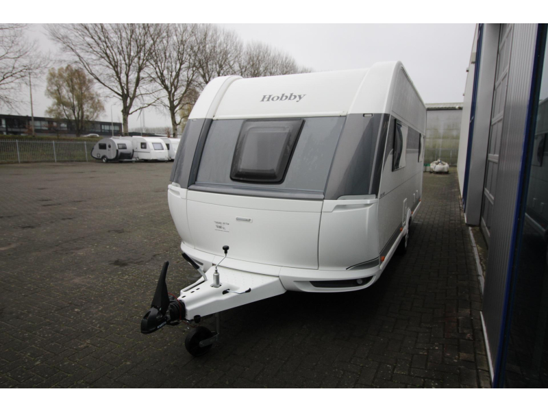 Hobby De Luxe 495 UL &iexcl;Camas individuales y asiento redondo! foto: 4