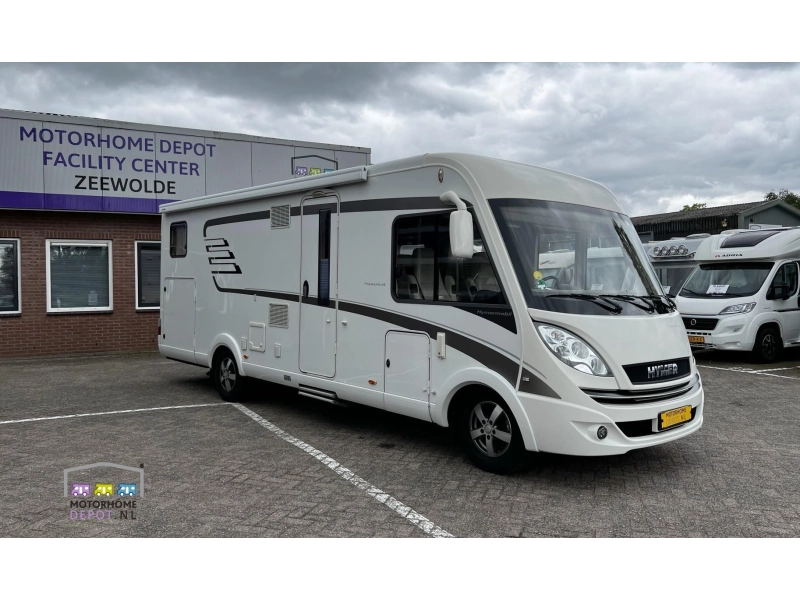 Hymer B 704 PL