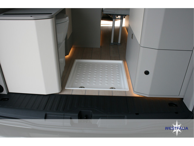 Westfalia Kelsey 136cv Aut. cama el&eacute;ctrica | foto: 22