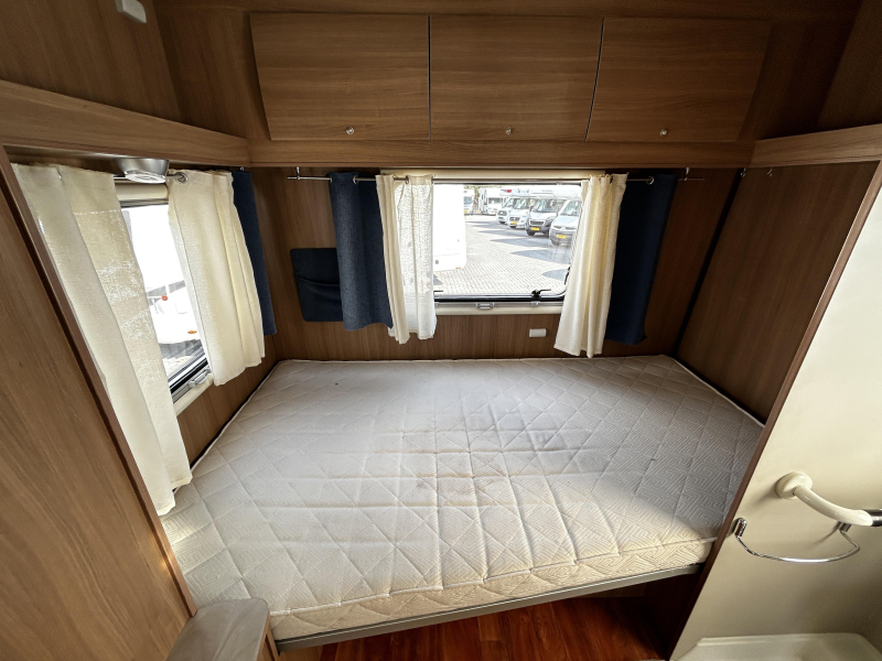 Elnagh M200 CPT Rolstoel-camper met lift  foto: 27