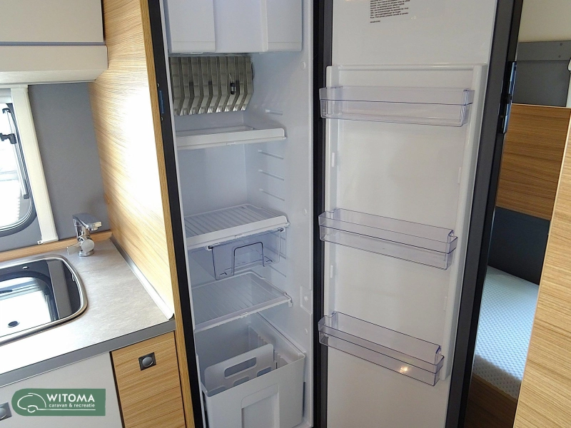 Dethleffs Camper 500 QSK airco mover luifel ATC  foto: 13