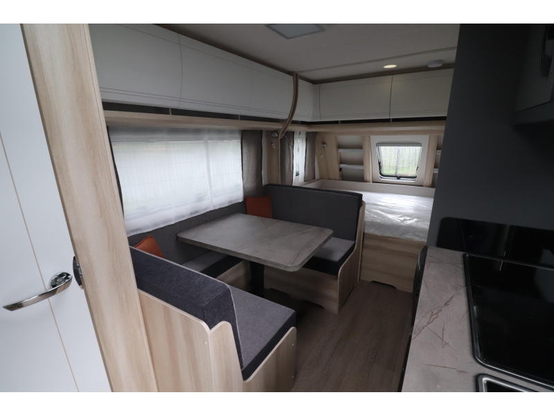 Hobby De Luxe 490 KMF MODEL 2026 - 1800KG - 681  foto: 9