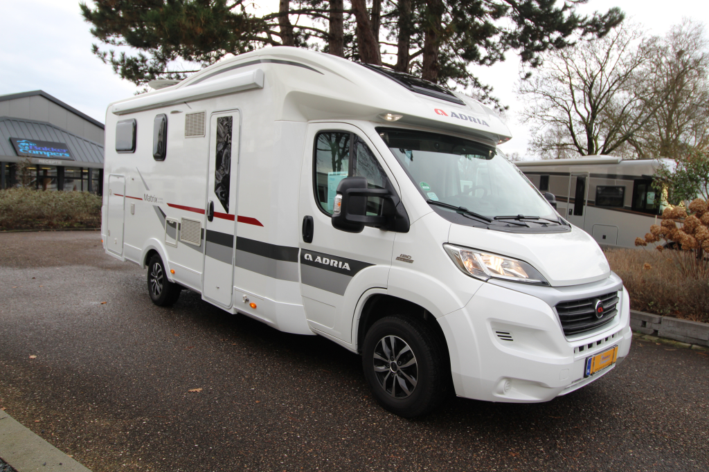 Adria Martix Axess M.670 SL