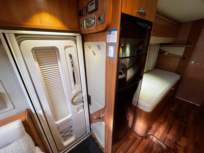 Hymer T 668 CL 3.0L, Lage Lengtebedden  foto: 6