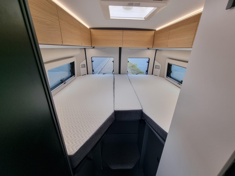 Adria Twin 640 SLB 60 Years Edition Foto: 18