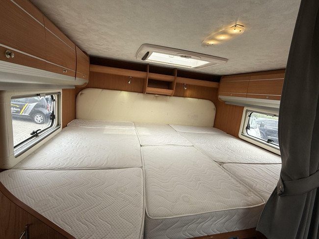 Maesss Sunline T665 nieuwstaat lengtebedden foto: 5