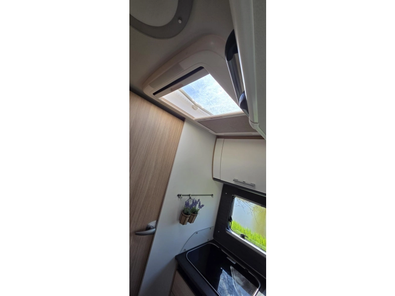 Sunlight T 65 T65 gepflegtes 4 Pers. Wohnmobil Foto: 10