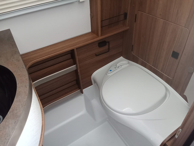 Eriba Touring 320 Legend Foto: 15