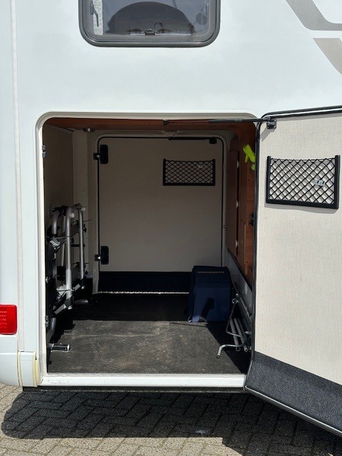 Hymer B 588 DL, nur 15249 km! Foto: 21