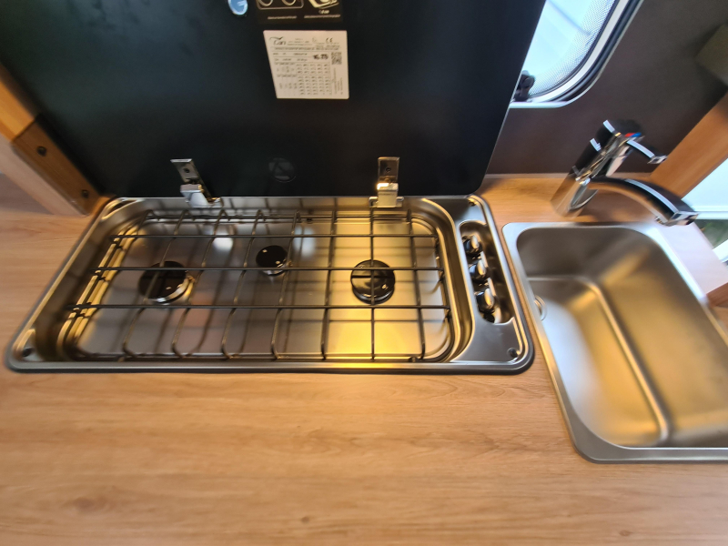 Knaus Sport 500 EU Cassetteluifel  foto: 11