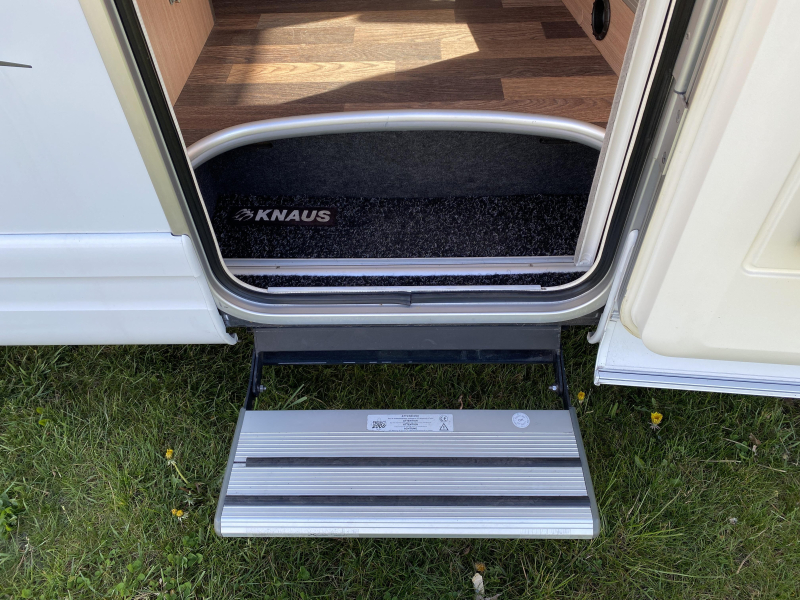 Knaus Sky TI 700 MX 150PK AUTOMAAT Queen  foto: 18