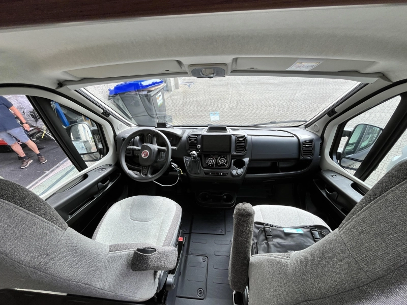 Weinsberg CaraBus 600 MQ Automatik Foto: 9