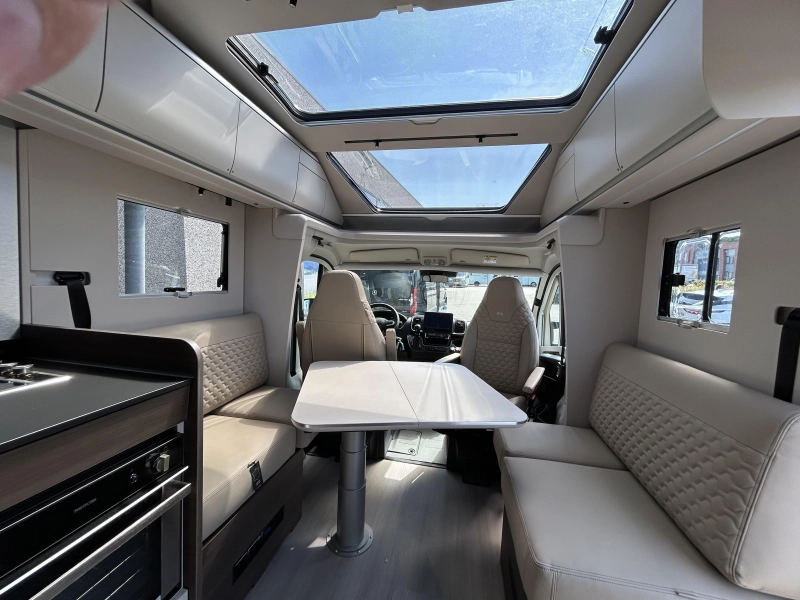 Adria Coral Supreme 670 DC 180CV - autom&aacute;tico - cuero foto: 6