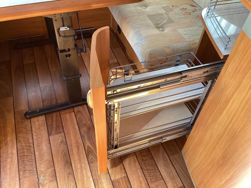 Hobby Excellent 495 UFE mover/ isabella voortent  foto: 12