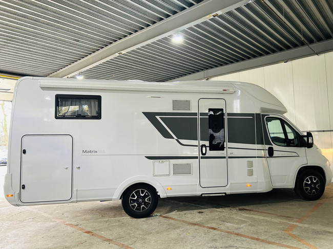 Adria MATRIX 670 SL Axess Camas separadas, suelo completamente plano, 5 plazas con cintur&oacute;n foto: 3