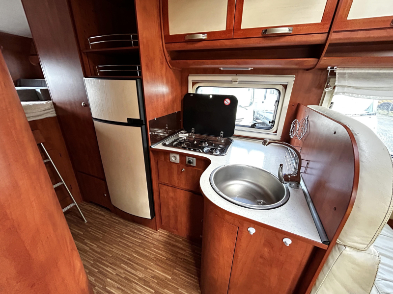 P.L.A. Camper Plasy 491 Dwarsbed/Euro-5/2013/7.2m  foto: 11