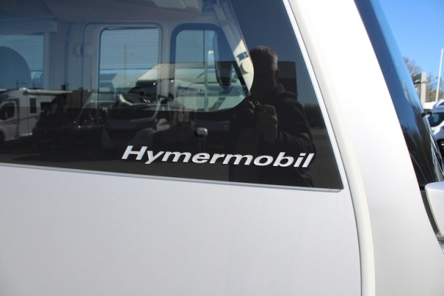 Hymer B MC I 680 equipado con potente Mercedes 9 G Tronic 170 CV AUTOM&Aacute;TICO camas individuales + cama abatible (56 foto: 18