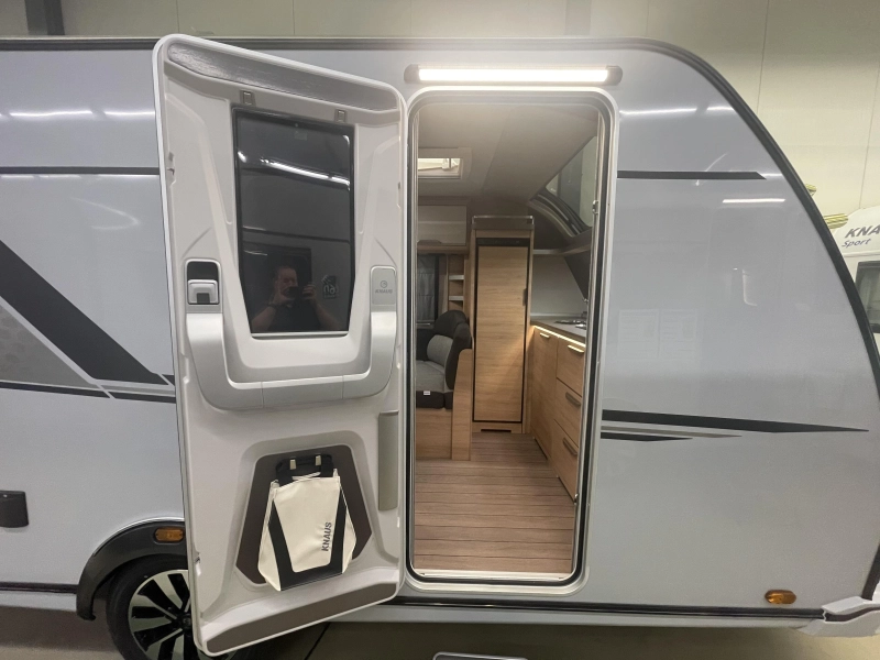 Knaus Sudwind Black Selection 500 PF Kopkeuken, Uniek! 